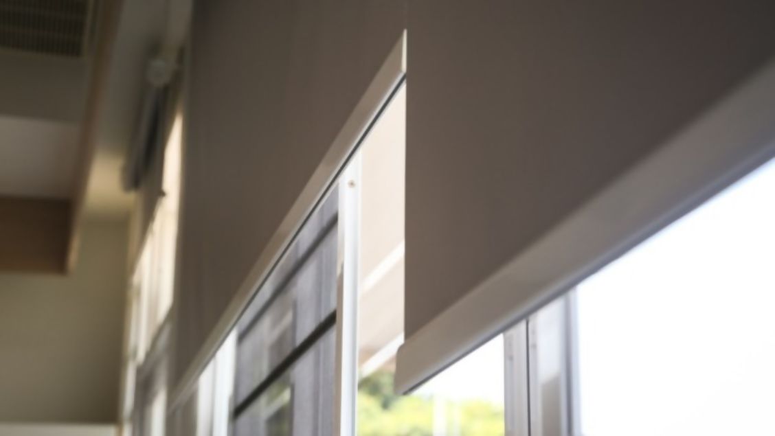 Cortina Rolo Blackout Prisma 3